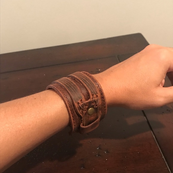 LAST ONE. Black Leather Cuff Bracelet, unisex, NEW - Picture 3 of 4